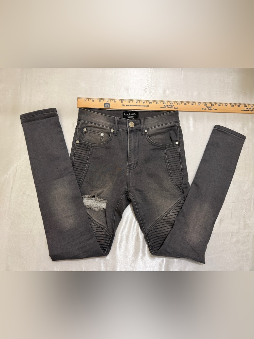 Boohoo Man gray distressed stretch mens skinny size 28R